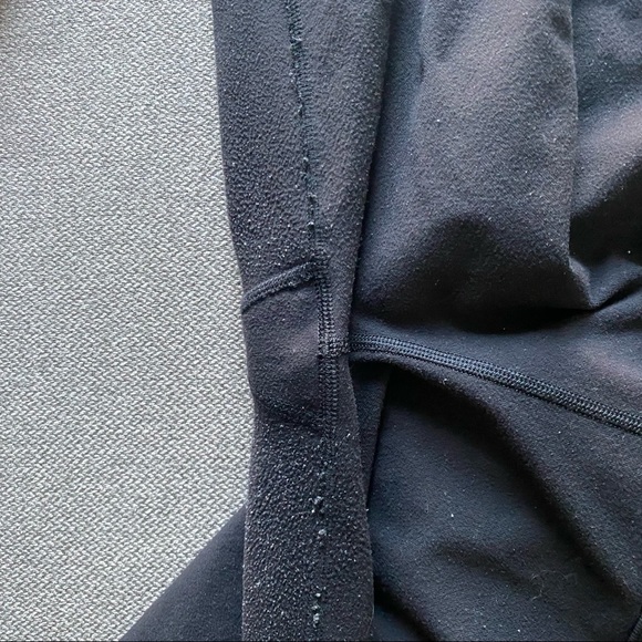 Black Lululemon 7/8 Leggings - Picture 4 of 5